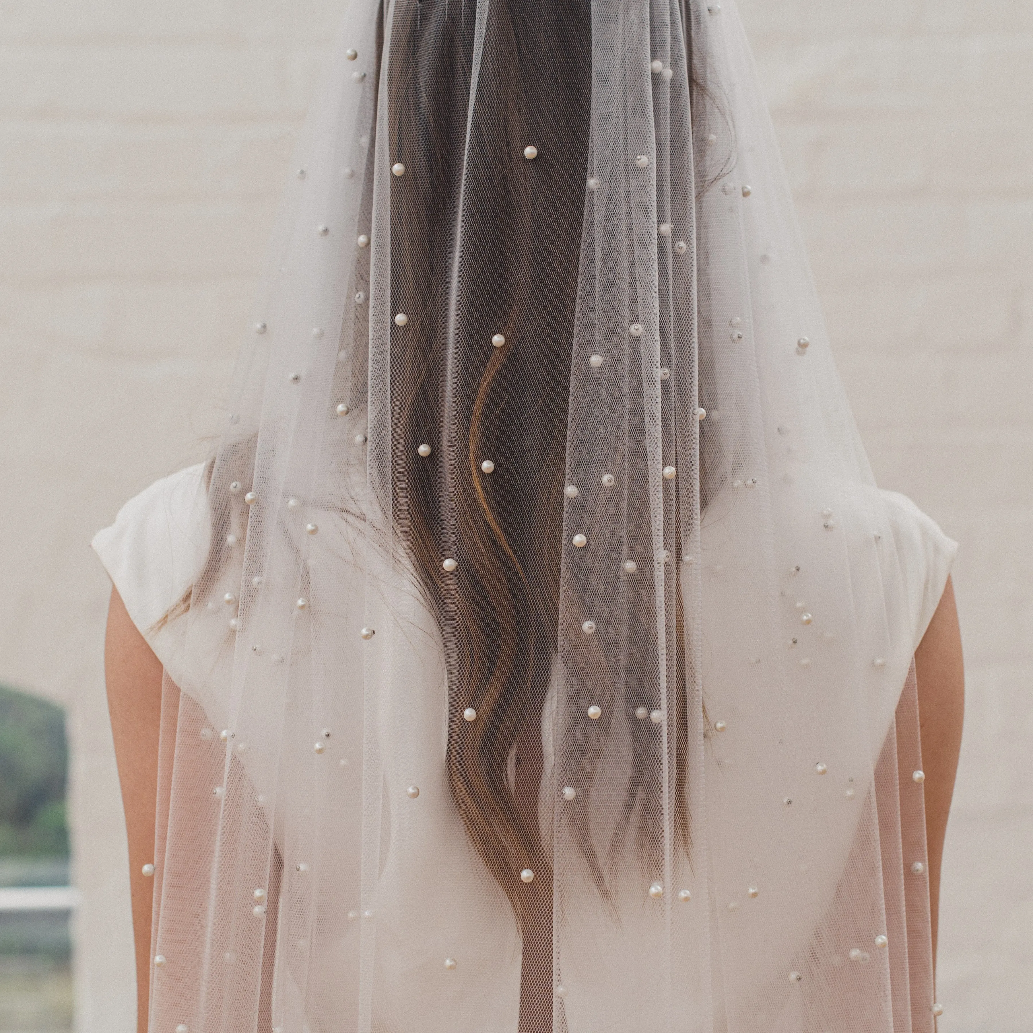 CATRINE | Single tier veil with pearls