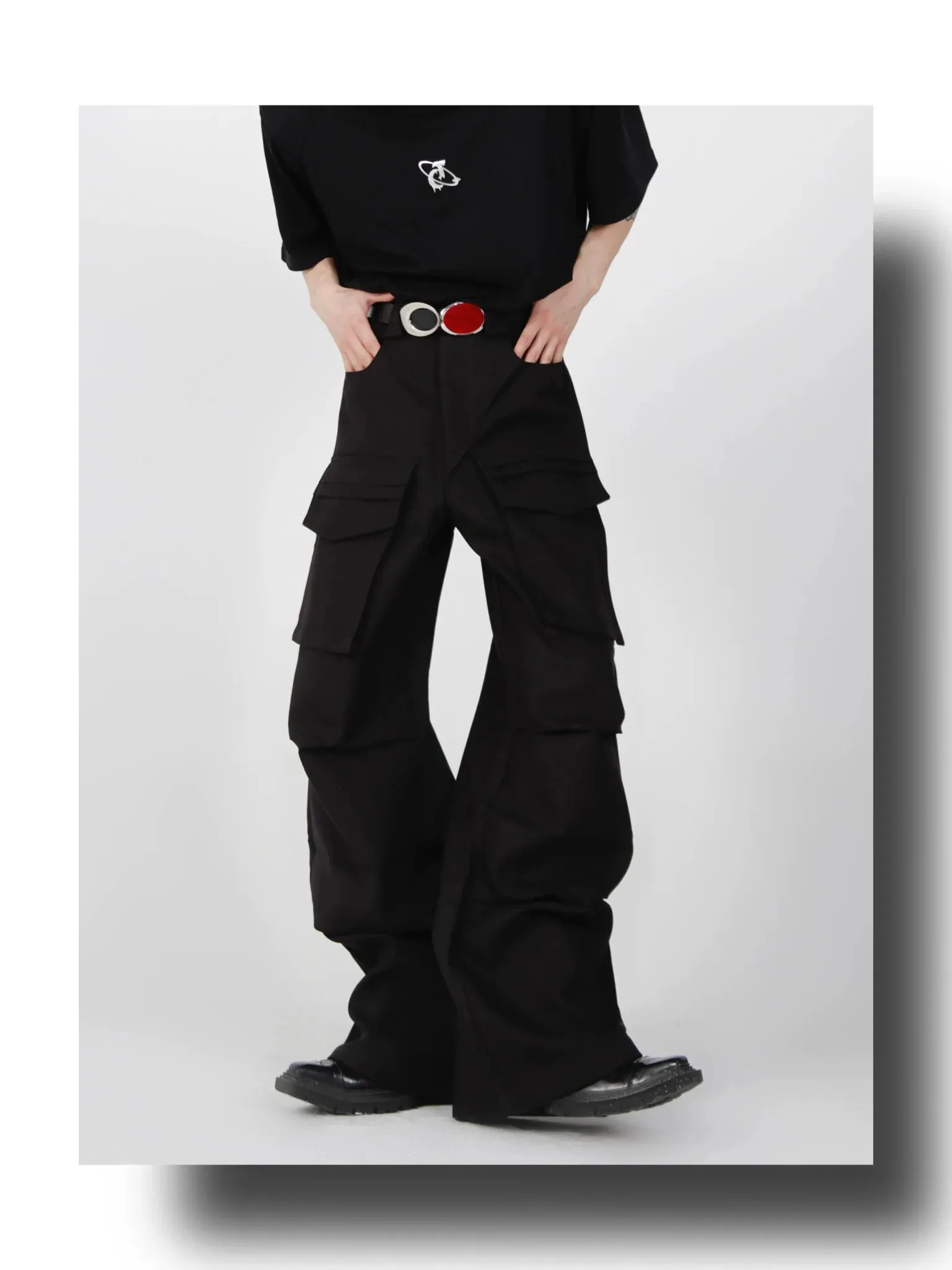 Loose Straight Cargo Pants with Multi Large Pockets and Pleated