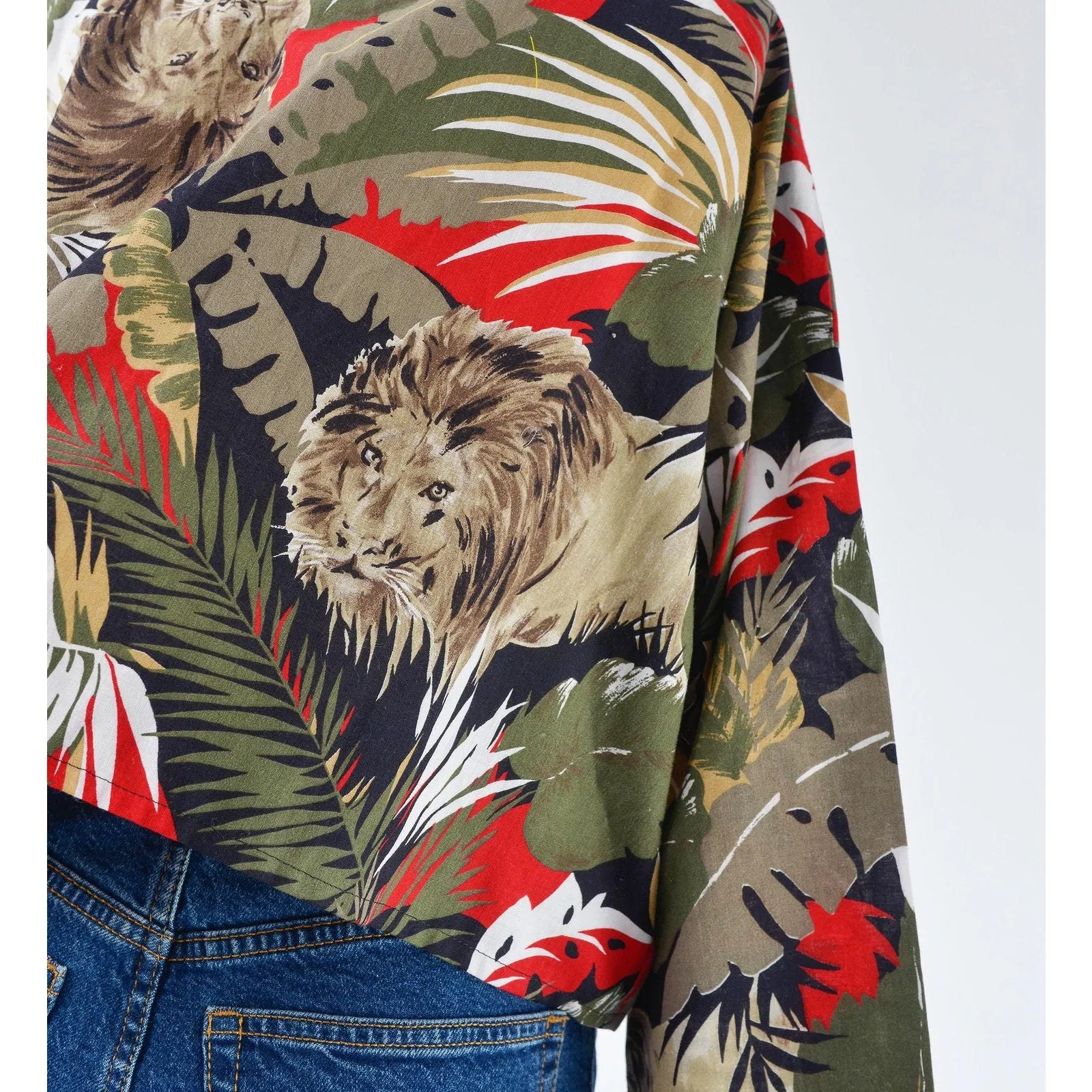 Vintage 80s Leaf Jungle Lion Print Cotton Collared Oversized Cropped Shirt size L XL