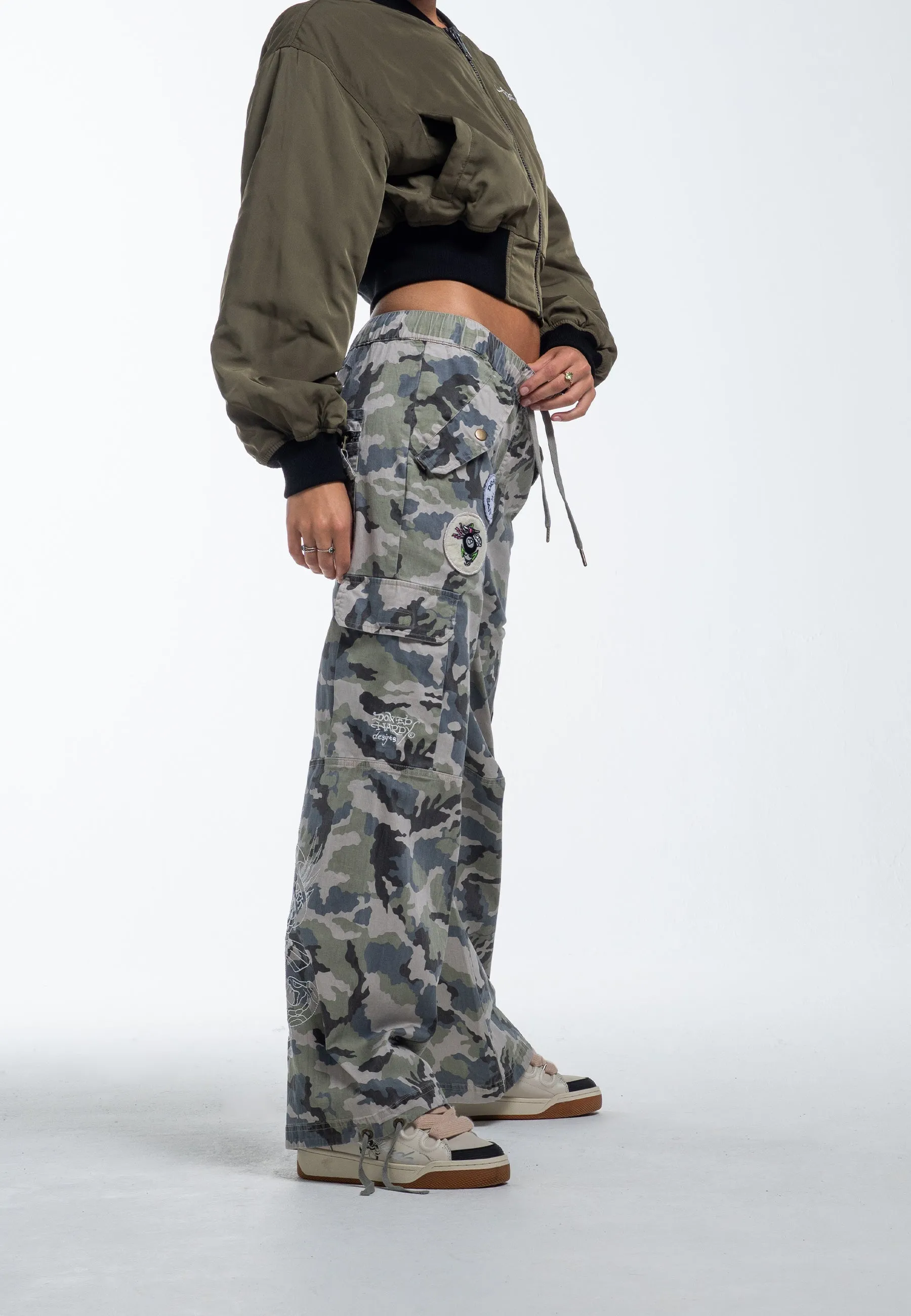 Womens Nyc Badge Cargo Trouser - Camo